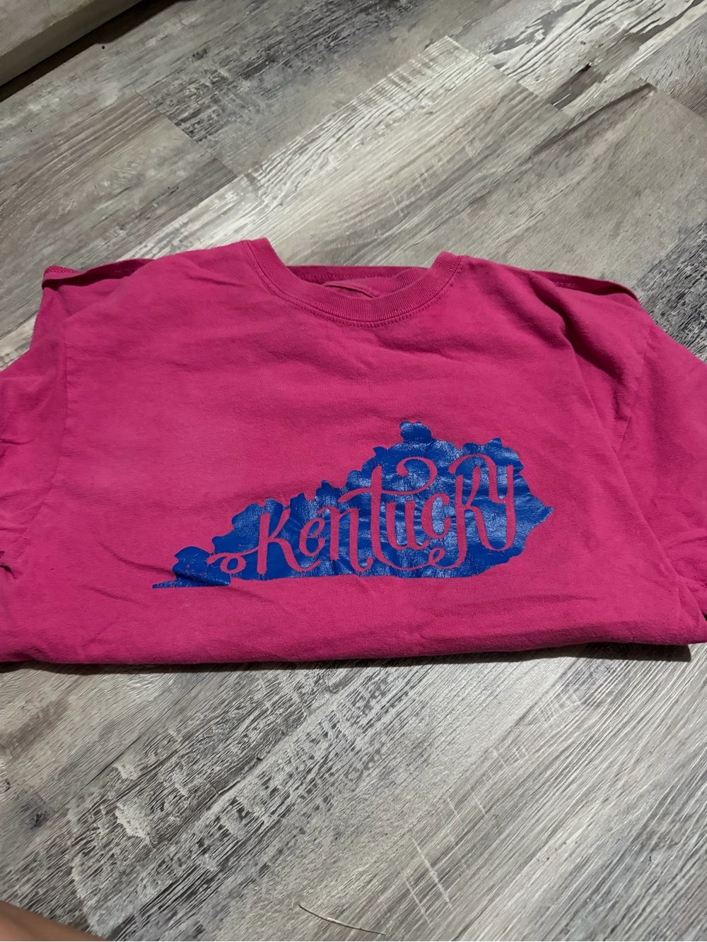 Gildan Hot Pink Tee with Blue Kentucky Graphic